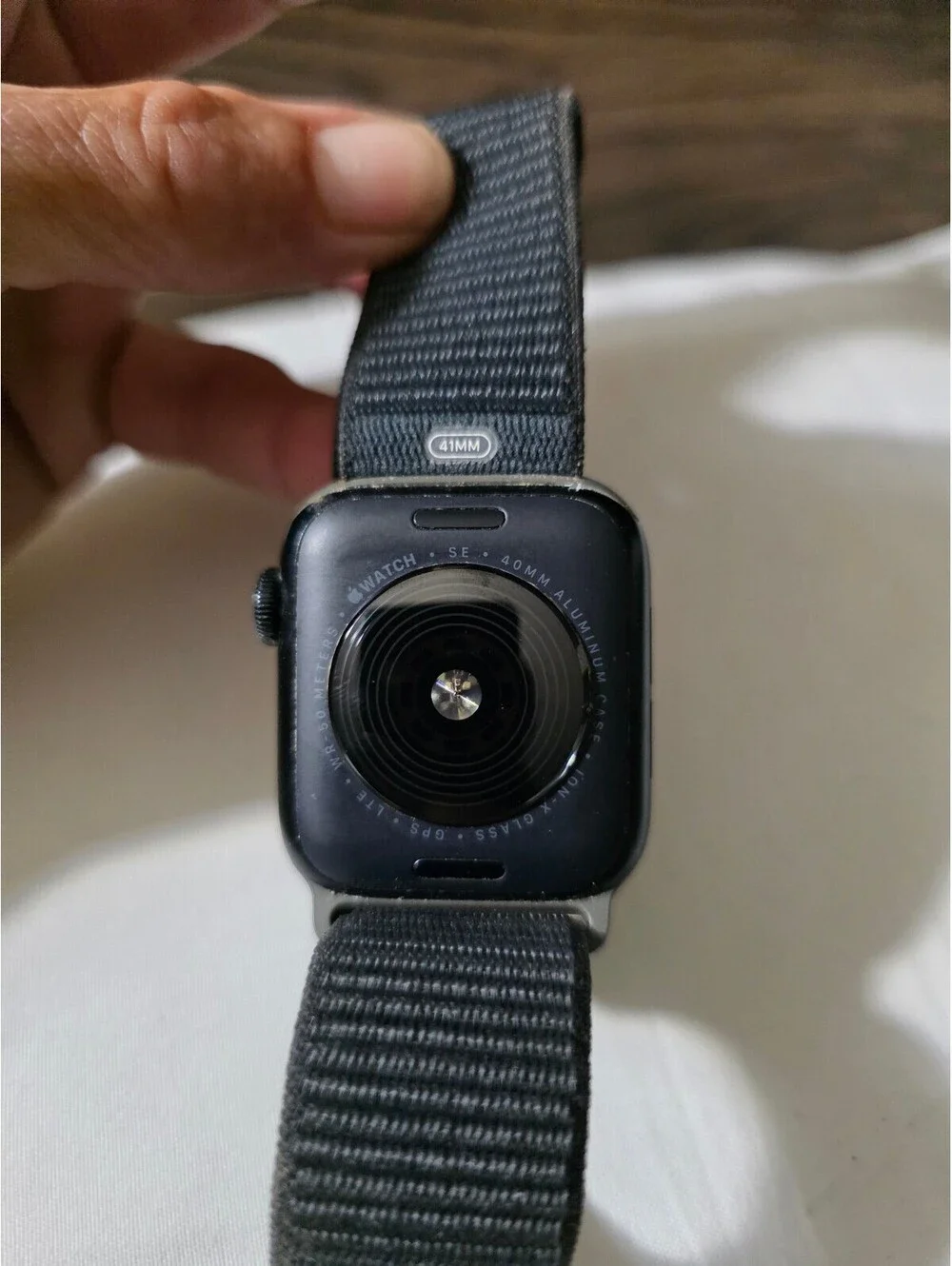 Apple Watch SE 40mm Aluminum Case with Black Sport Loop Band